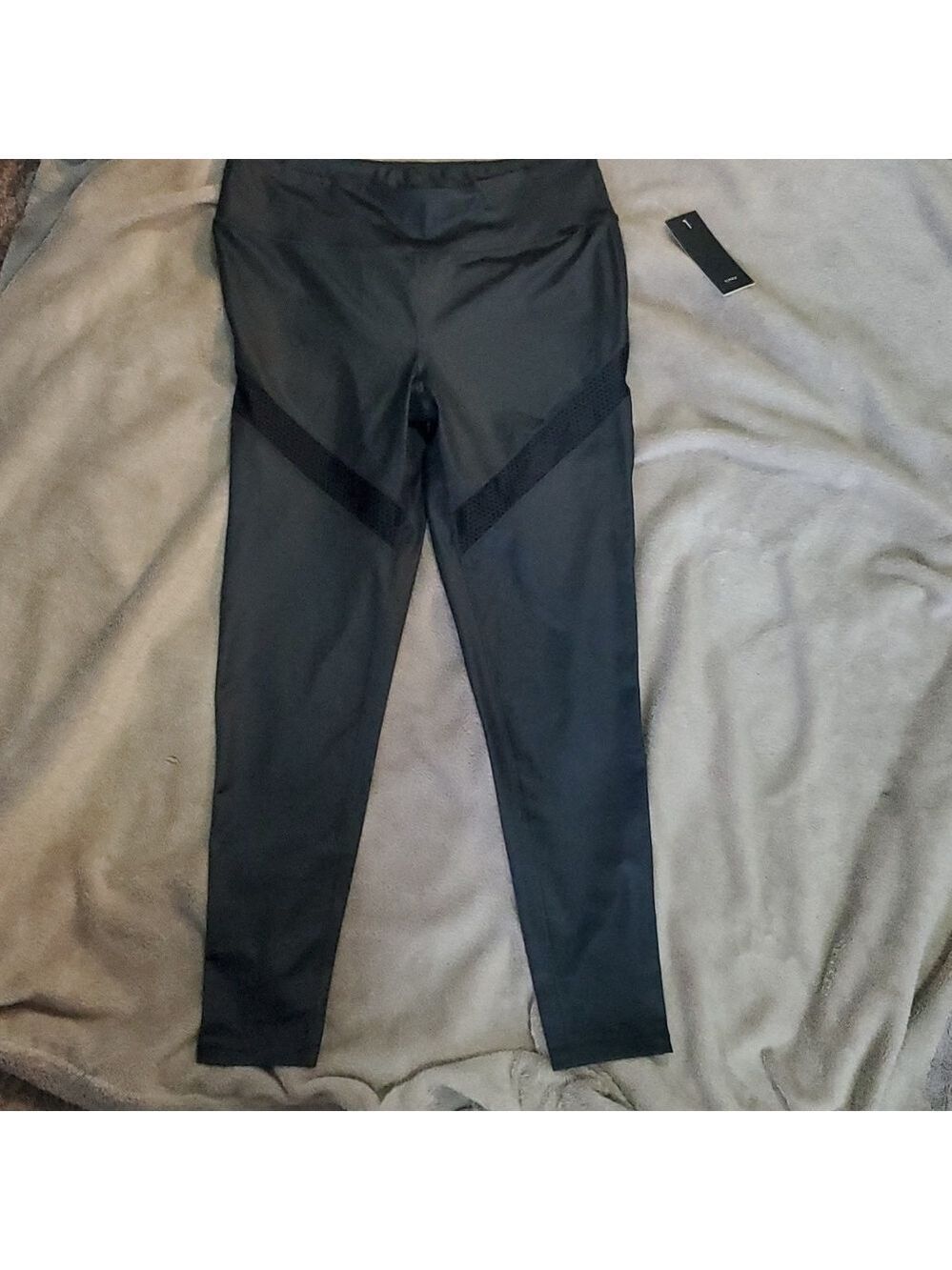 Titika lustre leggings size 12